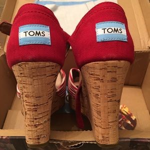 Toms Wedges
